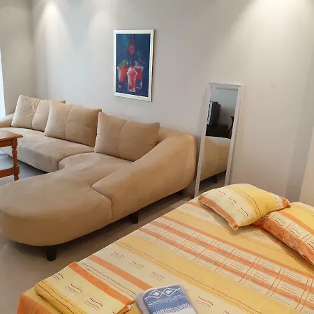 Apartment White *